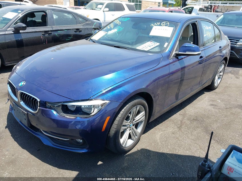 2016 BMW 3er VIN WBA8E9G53GNT84327 IAAI salvage auction — SIDE, Wait Title, sold $2,200 on 2026-07-31 (photo 2)