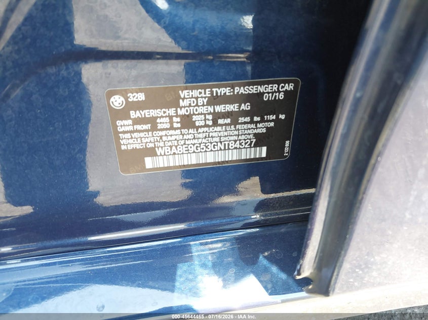 2016 BMW 3er VIN WBA8E9G53GNT84327 IAAI salvage auction — SIDE, Wait Title, sold $2,200 on 2026-07-31 (photo 9)
