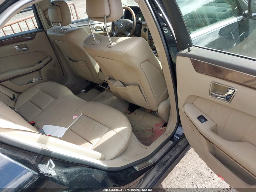 2011 Mercedes-benz E-class VIN WDDHF8HB6BA455069 IAAI salvage auction — FRONT END, Reconstructed (Massachusetts), sold $525 on 2026-08-11 (photo 8)