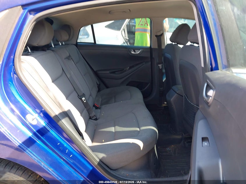2020 Hyundai Ioniq hybrid VIN KMHC75LC6LU234812 IAAI salvage auction — NORMAL WEAR, Clear (Washington), sold $1,550 on 2026-07-29 (photo 8)