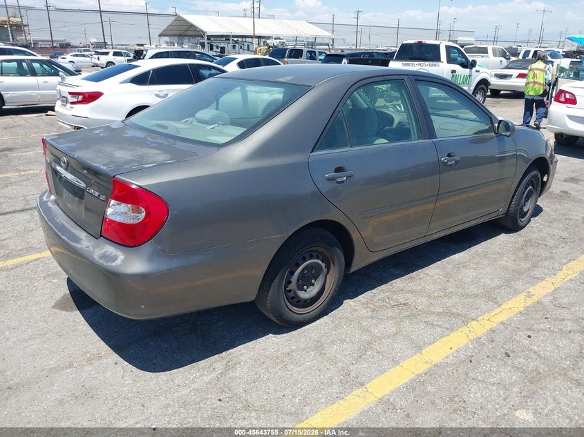 2002 Toyota Camry VIN JTDBE32K220038424 IAAI salvage auction — NORMAL WEAR, Clear - Dealer Only (California), sold $475 on 2026-07-28 (photo 4)