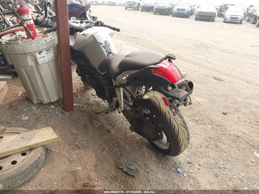 2007 BMW K 1200 VIN WB10595077ZP85327 IAAI salvage auction — NORMAL WEAR, Clear (Michigan), sold $150 on 2026-07-23 (photo 3)