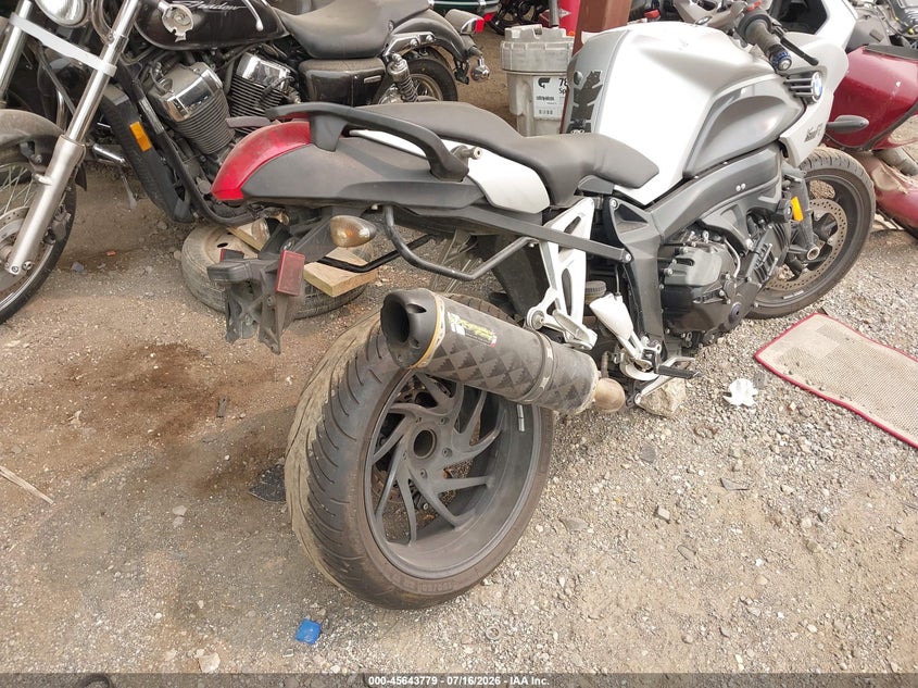 2007 BMW K 1200 VIN WB10595077ZP85327 IAAI salvage auction — NORMAL WEAR, Clear (Michigan), sold $150 on 2026-07-23 (photo 4)