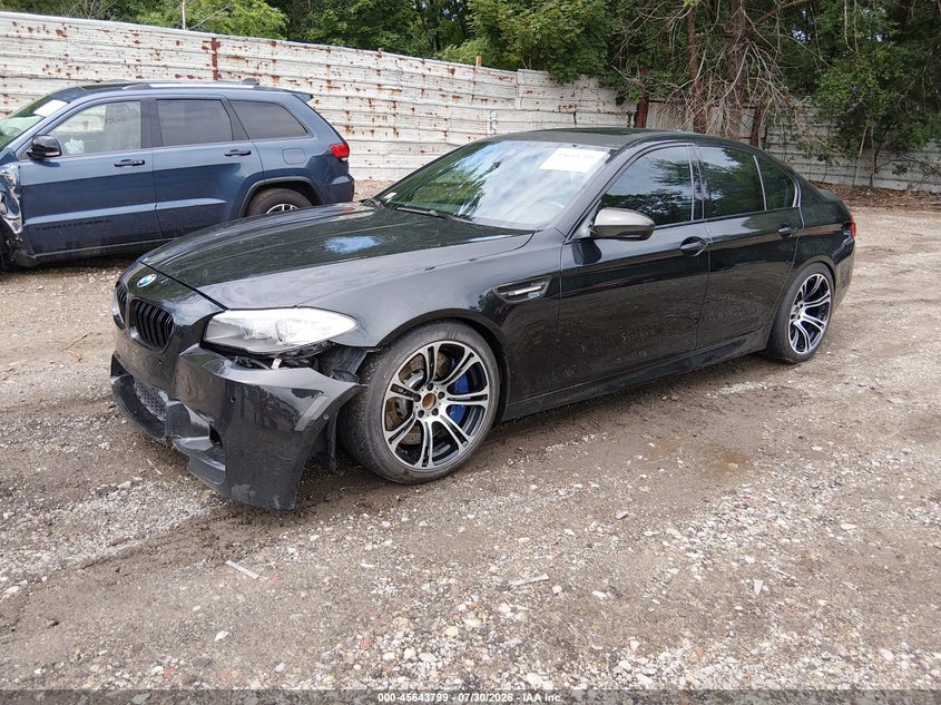 2013 BMW M5 VIN WBSFV9C53DC773274 IAAI salvage auction — FRONT END, Salvage Title, sold $11,800 on 2026-08-26 (photo 2)