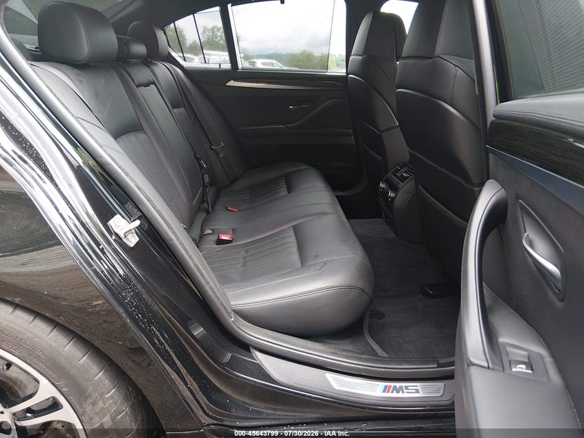2013 BMW M5 VIN WBSFV9C53DC773274 IAAI salvage auction — FRONT END, Salvage Title, sold $11,800 on 2026-08-26 (photo 8)