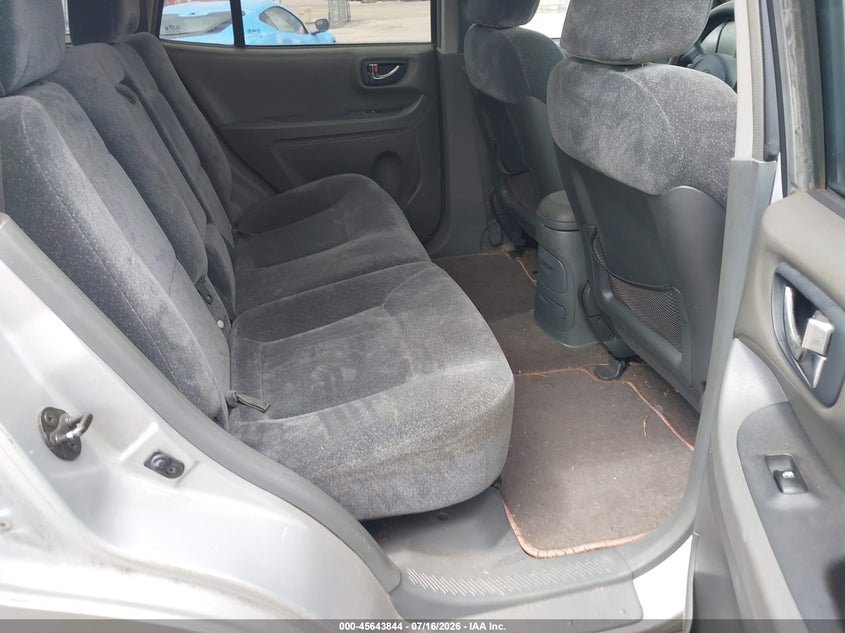 2002 Hyundai Santa fe VIN KM8SC13D22U276580 IAAI salvage auction — NORMAL WEAR, Clear (Florida), sold $75 on 2026-07-29 (photo 8)