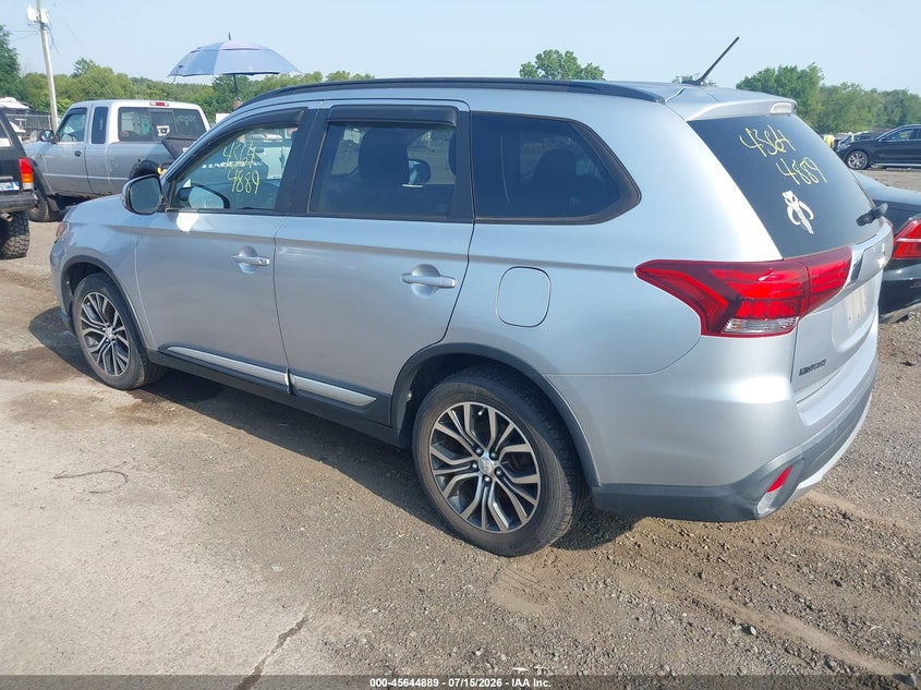 2016 Mitsubishi Outlander VIN JA4AZ3A30GZ004960 IAAI salvage auction — NORMAL WEAR, Clear (Virginia), sold $725 on 2026-07-21 (photo 3)