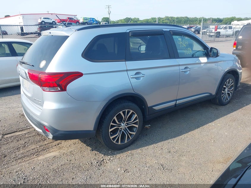 2016 Mitsubishi Outlander VIN JA4AZ3A30GZ004960 IAAI salvage auction — NORMAL WEAR, Clear (Virginia), sold $725 on 2026-07-21 (photo 4)