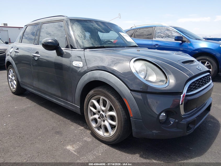 2015 Mini Hard top VIN WMWXU3C5XF2B65787 IAAI salvage auction — ENGINE DAMAGE, Salvage Title, sold $3,200 on 2026-07-31 (photo 1)