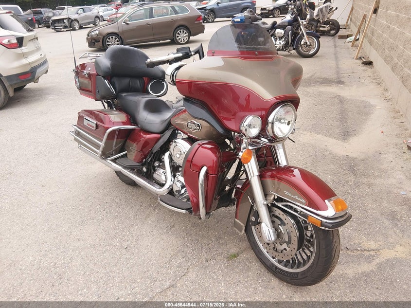 2009 Harley-davidson Flhtcu VIN 1HD1FC4159Y679168 IAAI salvage auction — LEFT SIDE, Salvage (Maine), sold $2,650 on 2026-09-05 (photo 1)