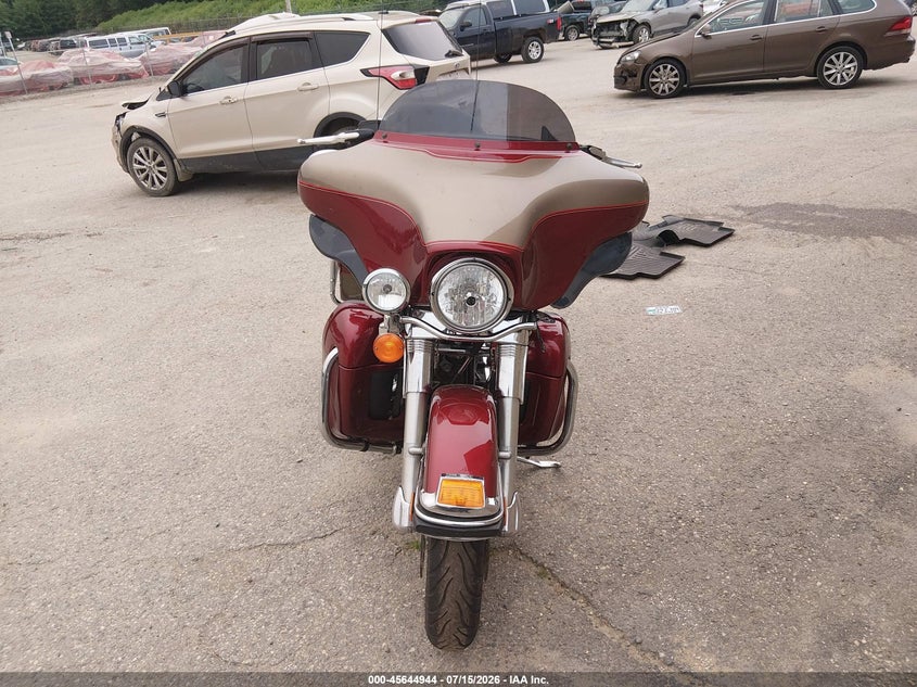 2009 Harley-davidson Flhtcu VIN 1HD1FC4159Y679168 IAAI salvage auction — LEFT SIDE, Salvage (Maine), sold $2,650 on 2026-09-05 (photo 5)
