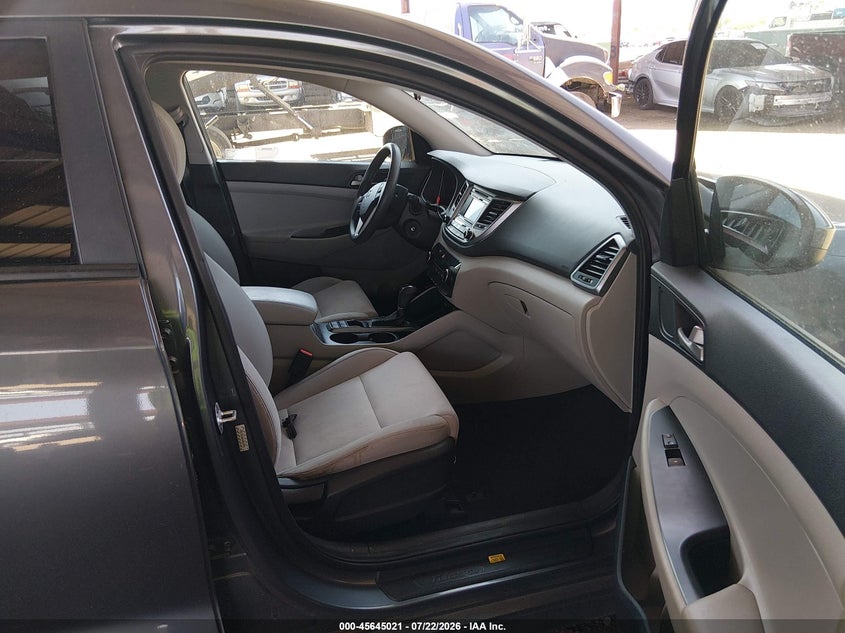 2018 Hyundai Tucson VIN KM8J2CA40JU824295 IAAI salvage auction — REAR END, Salvage (Arizona), sold $2,700 on 2026-07-27 (photo 5)