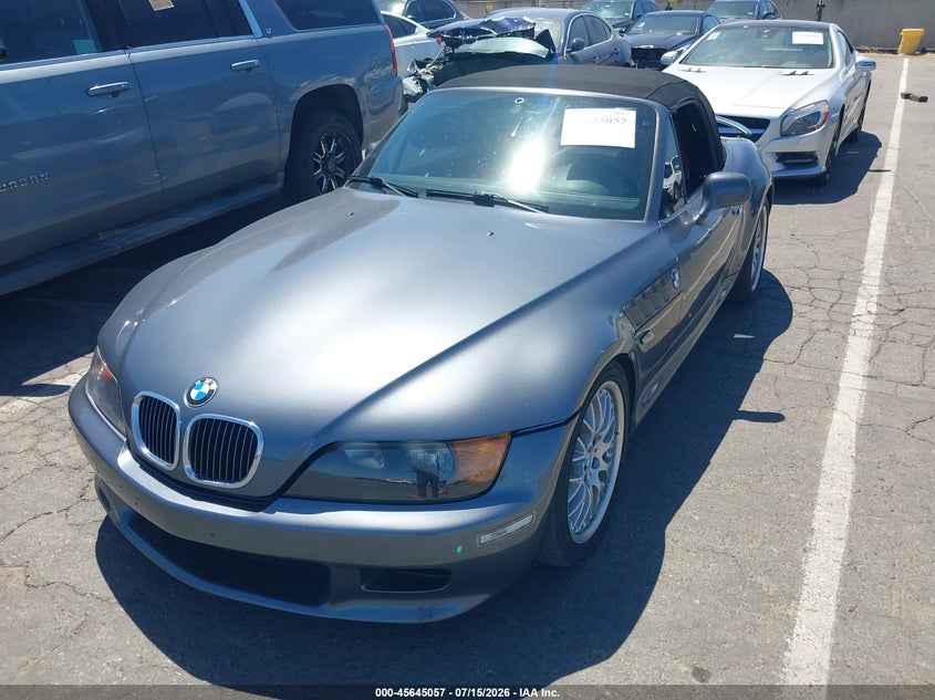 2000 BMW Z3 VIN WBACH3348YLF71963 IAAI salvage auction — FRONT END, Salvage Title - Dealer (California), sold $2,900 on 2026-08-05 (photo 2)