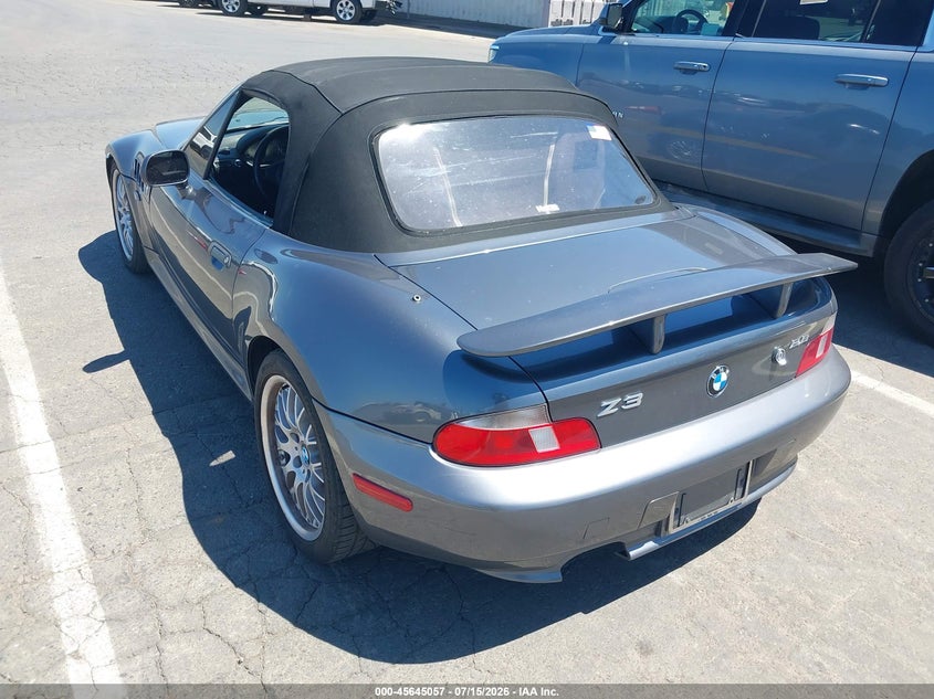 2000 BMW Z3 VIN WBACH3348YLF71963 IAAI salvage auction — FRONT END, Salvage Title - Dealer (California), sold $2,900 on 2026-08-05 (photo 3)