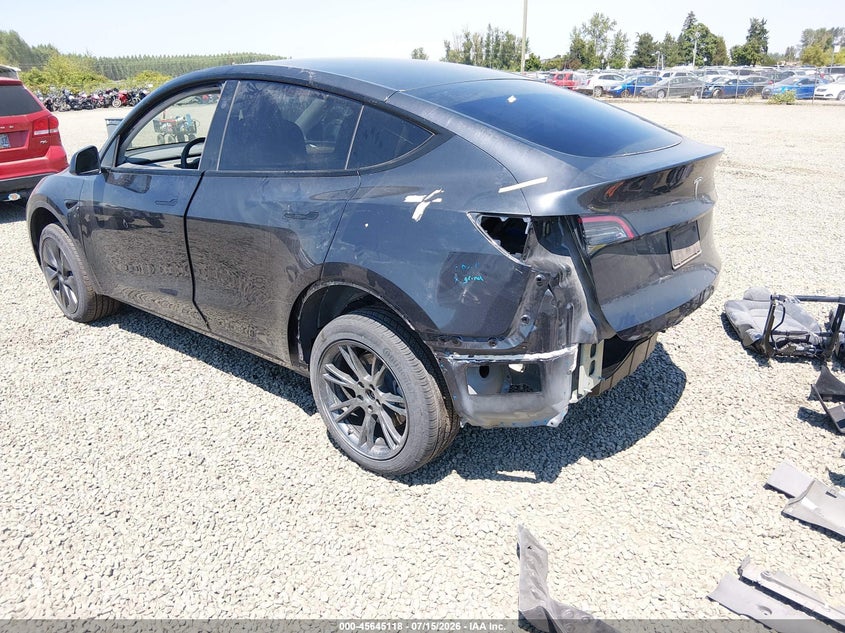 2024 Tesla Model y VIN 7SAYGDEE8RF194384 IAAI salvage auction — NORMAL WEAR, Peddle Clear Public-Restricted (Oregon), sold $8,900 on 2026-07-20 (photo 3)