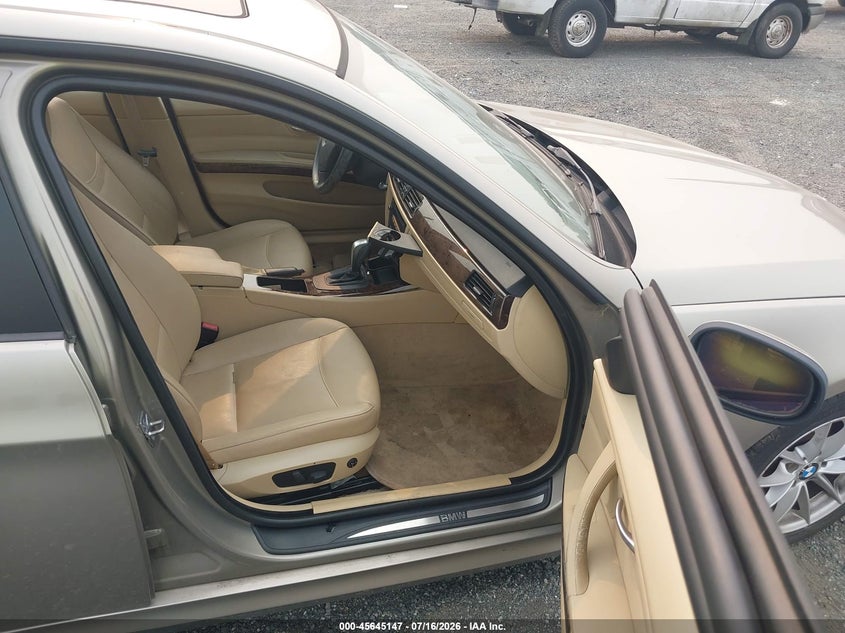 2010 BMW 3 series VIN WBAPK5C58AA646893 IAAI salvage auction — NORMAL WEAR, Clear (Pennsylvania), sold $1,050 on 2026-07-20 (photo 5)