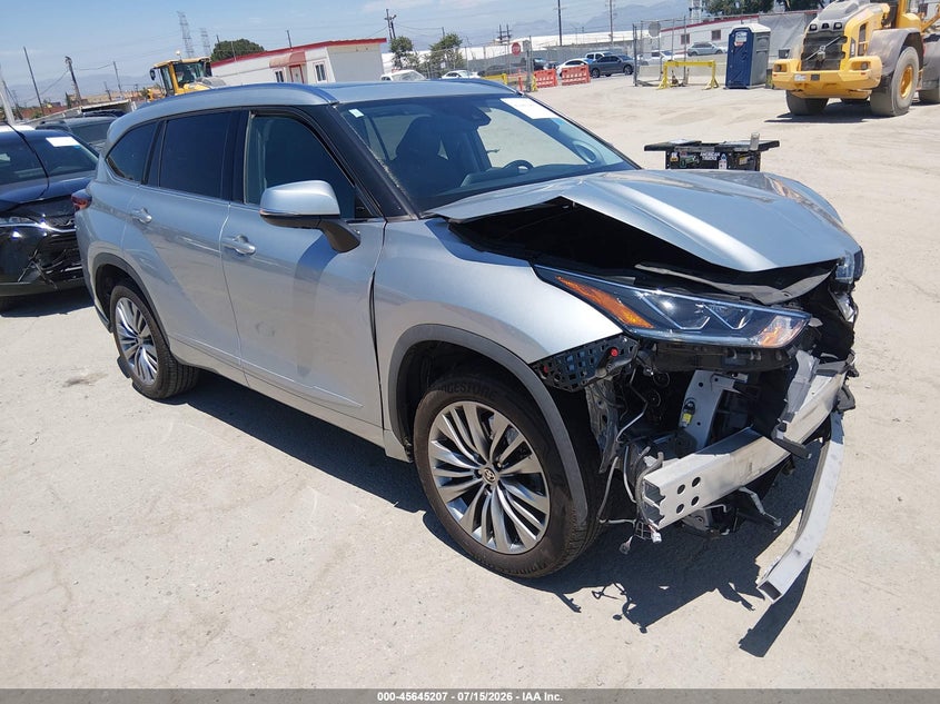 2020 Toyota Highlander VIN 5TDFZRAH8LS010270 IAAI salvage auction — FRONT END, Salvage (California), sold $9,400 on 2026-07-29 (photo 1)