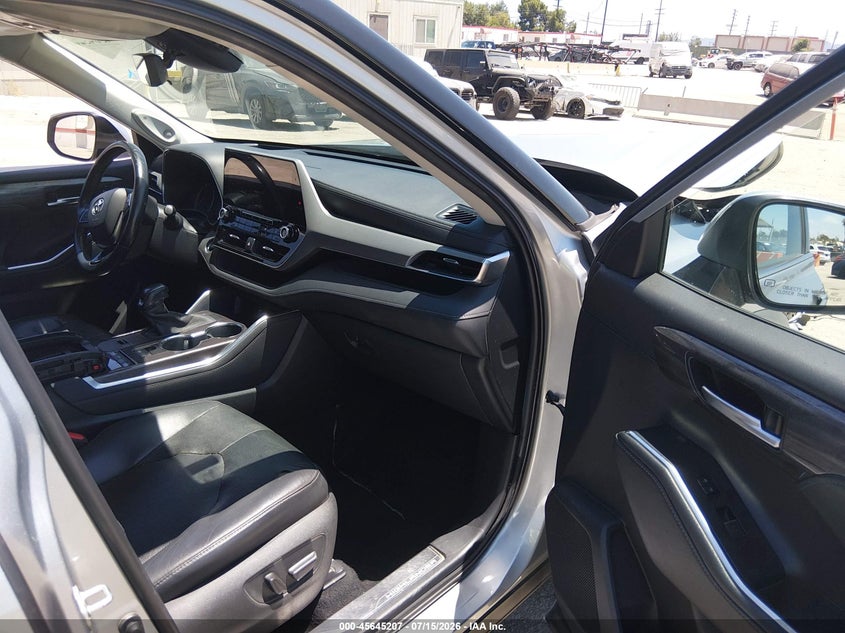 2020 Toyota Highlander VIN 5TDFZRAH8LS010270 IAAI salvage auction — FRONT END, Salvage (California), sold $9,400 on 2026-07-29 (photo 5)