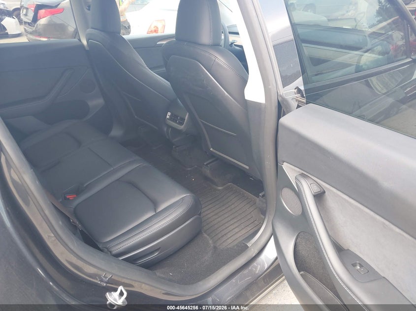 2024 Tesla Model y VIN 7SAYGAEE2RF064132 IAAI salvage auction — LEFT REAR, Bill Of Sale (Washington), sold $16,700 on 2026-07-30 (photo 8)