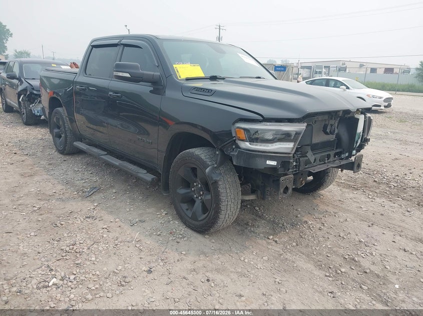 2019 Ram 1500 VIN 1C6RRFFG0KN742464 IAAI salvage auction — FRONT END, Clear (Wisconsin), sold $8,600 on 2026-07-23 (photo 1)