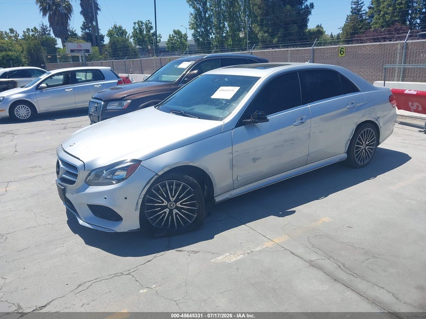 2014 Mercedes-benz E-class VIN WDDHF5KB8EB025758 IAAI salvage auction — NORMAL WEAR, Clear - Dealer Only (California), sold $500 on 2026-07-29 (photo 2)