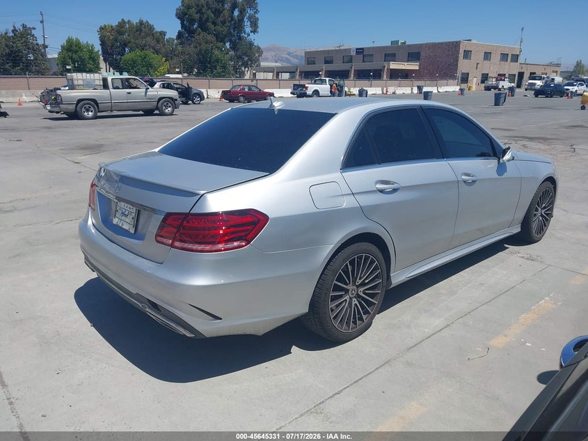 2014 Mercedes-benz E-class VIN WDDHF5KB8EB025758 IAAI salvage auction — NORMAL WEAR, Clear - Dealer Only (California), sold $500 on 2026-07-29 (photo 4)