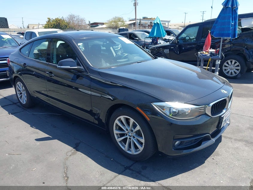 2014 BMW 3er VIN WBA3X5C58ED242545 IAAI salvage auction — LEFT FRONT, Salvage Certificate (California), sold $2,700 on 2026-07-31 (photo 1)