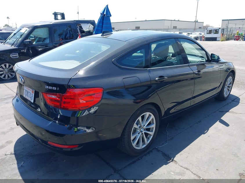 2014 BMW 3er VIN WBA3X5C58ED242545 IAAI salvage auction — LEFT FRONT, Salvage Certificate (California), sold $2,700 on 2026-07-31 (photo 4)