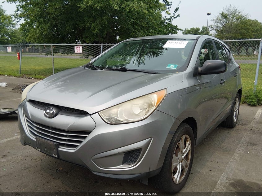 2011 Hyundai Tucson VIN KM8JT3AB0BU193108 IAAI salvage auction — NORMAL WEAR, Clear (New Jersey), sold $675 on 2026-07-24 (photo 2)