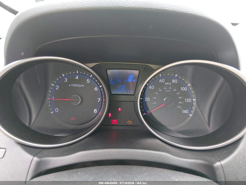 2011 Hyundai Tucson VIN KM8JT3AB0BU193108 IAAI salvage auction — NORMAL WEAR, Clear (New Jersey), sold $1,175 on 2026-07-27 (photo 7)