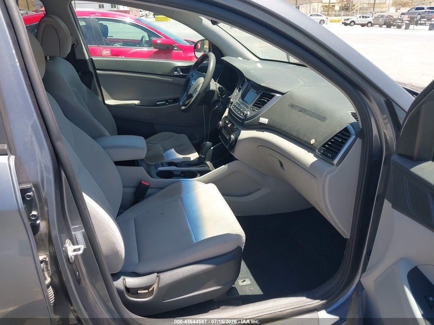 2017 Hyundai Tucson VIN KM8J3CA44HU499111 IAAI salvage auction — SIDE, Clear - Dealer Only (California), sold $775 on 2026-07-22 (photo 5)