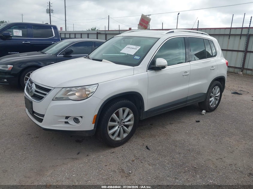 2011 Volkswagen Tiguan VIN WVGAV7AX5BW536402 IAAI salvage auction — NORMAL WEAR, Original (Texas), sold $175 on 2026-08-05 (photo 2)