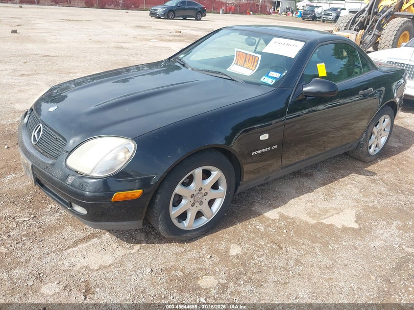 1999 Mercedes-benz Slk-class VIN WDBKK47F5XF111623 IAAI salvage auction — NORMAL WEAR, Original (Texas), sold $325 on 2026-07-30 (photo 2)