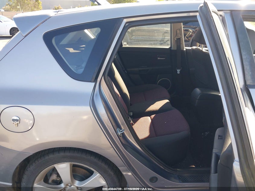 2005 Mazda 3 VIN JM1BK343751257733 IAAI salvage auction — NORMAL WEAR, Clear - Dealer Only (California), sold $25 on 2026-07-29 (photo 8)