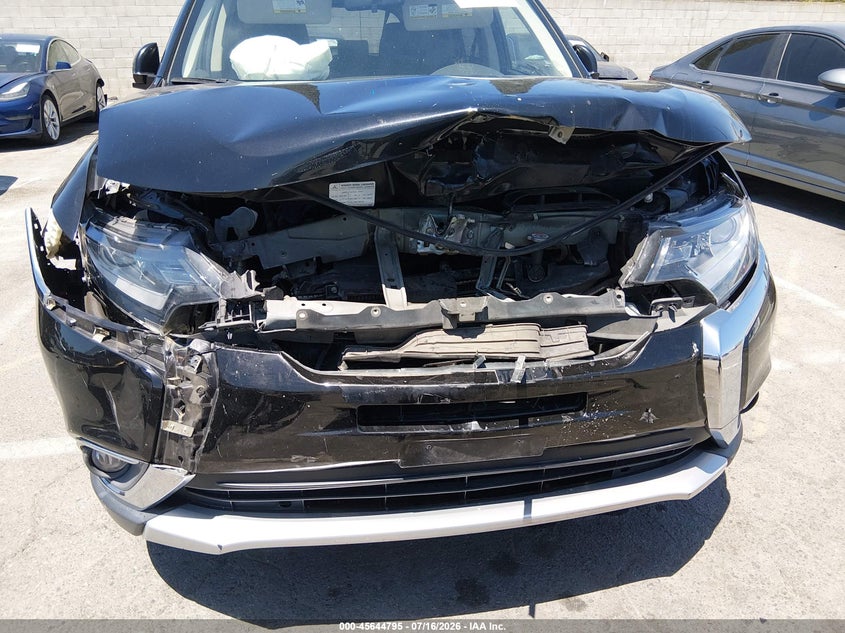 2018 Mitsubishi Outlander VIN JA4AD3A39JZ042497 IAAI salvage auction — FRONT END, Salvage (California), sold $2,000 on 2026-08-01 (photo 6)