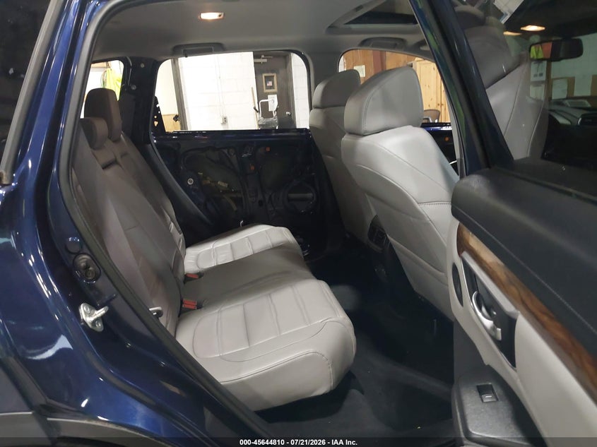 2018 Honda Cr-v VIN 7FARW2H83JE033156 IAAI salvage auction — SIDE, Salvage Title, sold $6,000 on 2026-08-02 (photo 8)