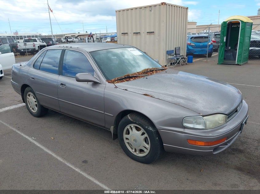 1994 Toyota Camry VIN JT2GK12E6R0027412 IAAI salvage auction — NORMAL WEAR, Clear (Hawaii), sold $125 on 2026-07-28 (photo 1)