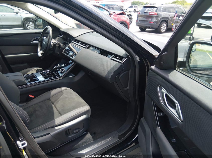 2019 Land rover Range rover velar VIN SALYA2EX9KA210989 IAAI salvage auction — RIGHT FRONT, Salvage Title, sold $8,100 on 2026-10-07 (photo 5)