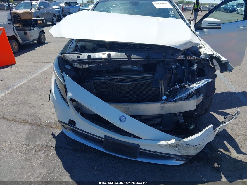 2016 Mercedes-benz Gla-klasse VIN WDCTG4GB3GJ232775 IAAI salvage auction — FRONT END, Salvage (California), sold $2,250 on 2026-08-19 (photo 6)