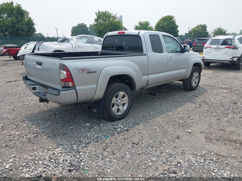2012 Toyota Tacoma VIN 5TFUU4ENXCX039630 IAAI salvage auction — VANDALISM, Salvage (Pennsylvania), sold $1,800 on 2026-07-31 (photo 4)