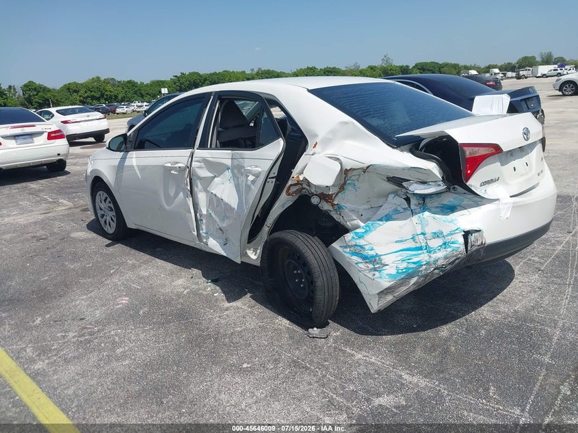 2018 Toyota Corolla VIN 5YFBURHE6JP853124 IAAI salvage auction — NORMAL WEAR, Clear (Florida), sold $1,600 on 2026-07-30 (photo 3)