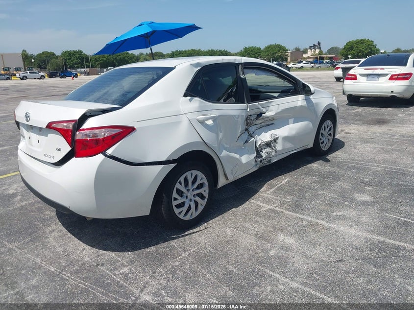 2018 Toyota Corolla VIN 5YFBURHE6JP853124 IAAI salvage auction — NORMAL WEAR, Clear (Florida), sold $1,600 on 2026-07-30 (photo 4)