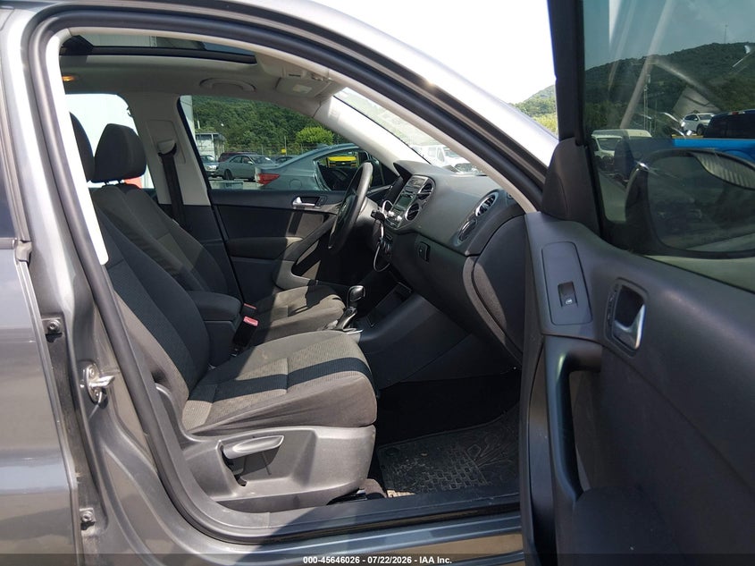 2012 Volkswagen Tiguan VIN WVGBV7AX8CW089411 IAAI salvage auction — FRONT & REAR, Salvage Title, sold $250 on 2026-08-16 (photo 5)