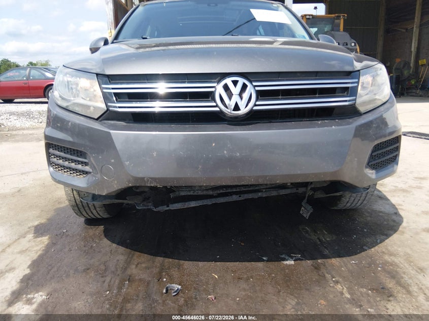 2012 Volkswagen Tiguan VIN WVGBV7AX8CW089411 IAAI salvage auction — FRONT & REAR, Salvage Title, sold $250 on 2026-08-16 (photo 6)