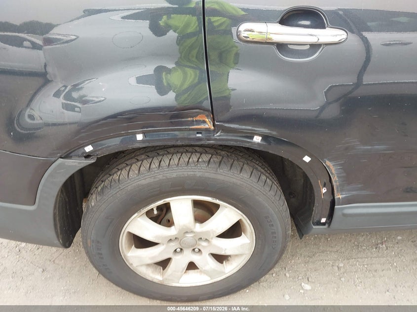 2013 Kia Sorento VIN 5XYKTCA67DG324907 IAAI salvage auction — REAR END, Clear (Massachusetts), sold $25 on 2026-07-21 (photo 6)