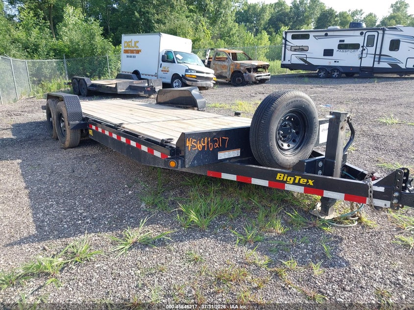 2026 Big tex trailer co inc Unknown VIN 16V1C2727TA417164 IAAI salvage auction — REAR END, Scrap (Michigan), sold $1,550 on 2026-09-15 (photo 1)