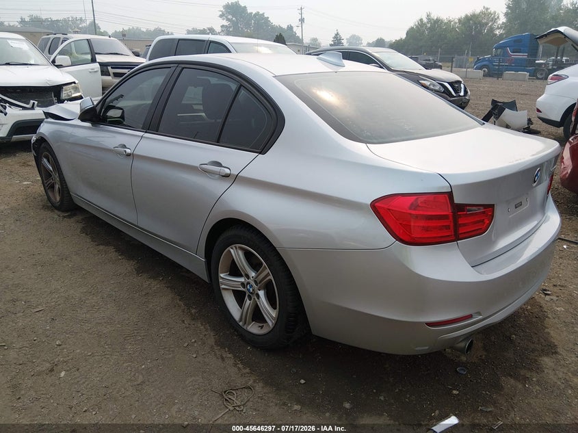 2014 BMW 3er VIN WBA3B1C52EPV79458 IAAI salvage auction — FRONT END, Salvage Title, sold $1,300 on 2026-08-12 (photo 3)