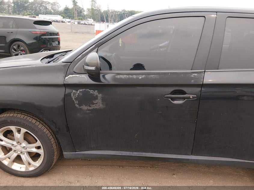 2014 Mitsubishi Outlander VIN JA4AD3A35EZ012239 IAAI salvage auction — NORMAL WEAR, Clear (New Jersey), sold $25 on 2026-07-30 (photo 6)