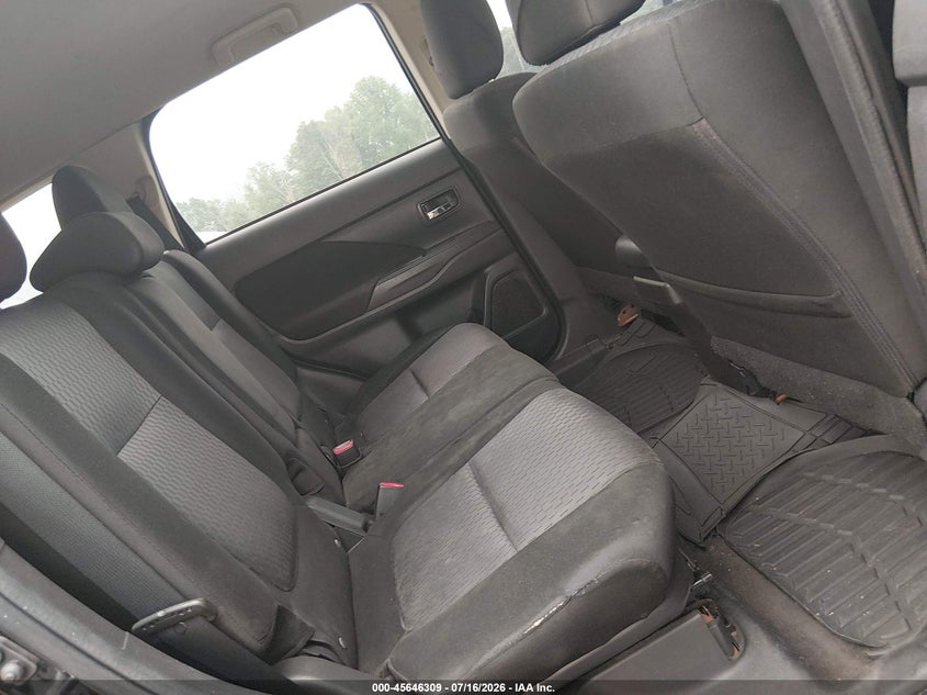 2014 Mitsubishi Outlander VIN JA4AD3A35EZ012239 IAAI salvage auction — NORMAL WEAR, Clear (New Jersey), sold $25 on 2026-07-30 (photo 8)