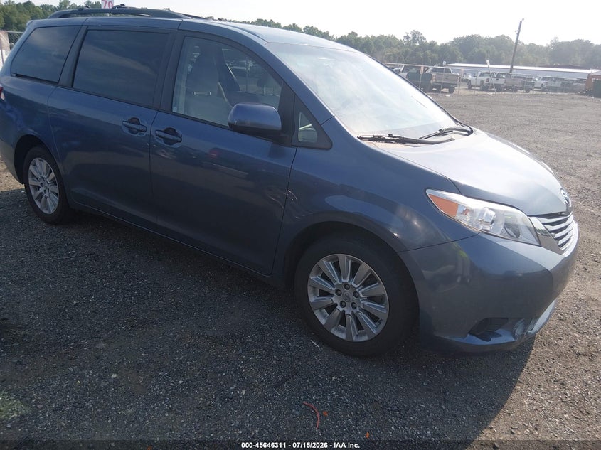 2015 Toyota Sienna VIN 5TDJK3DCXFS126022 IAAI salvage auction — NORMAL WEAR, Clear (Delaware), sold $5,425 on 2026-07-20 (photo 1)